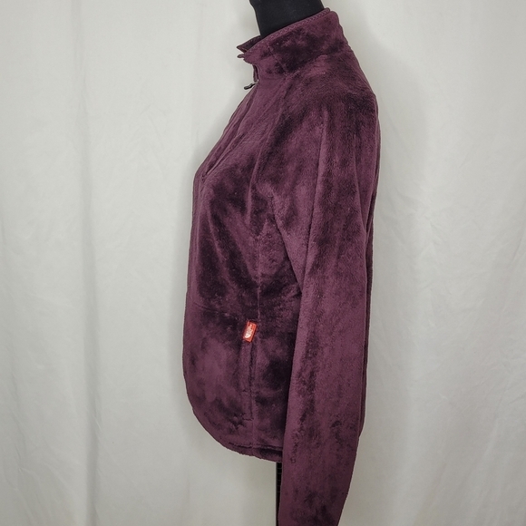 The North Face Women's Standard Fit Deep Plum 1/4 Zip Fleece Pullover - Size M - Picture 2 of 12